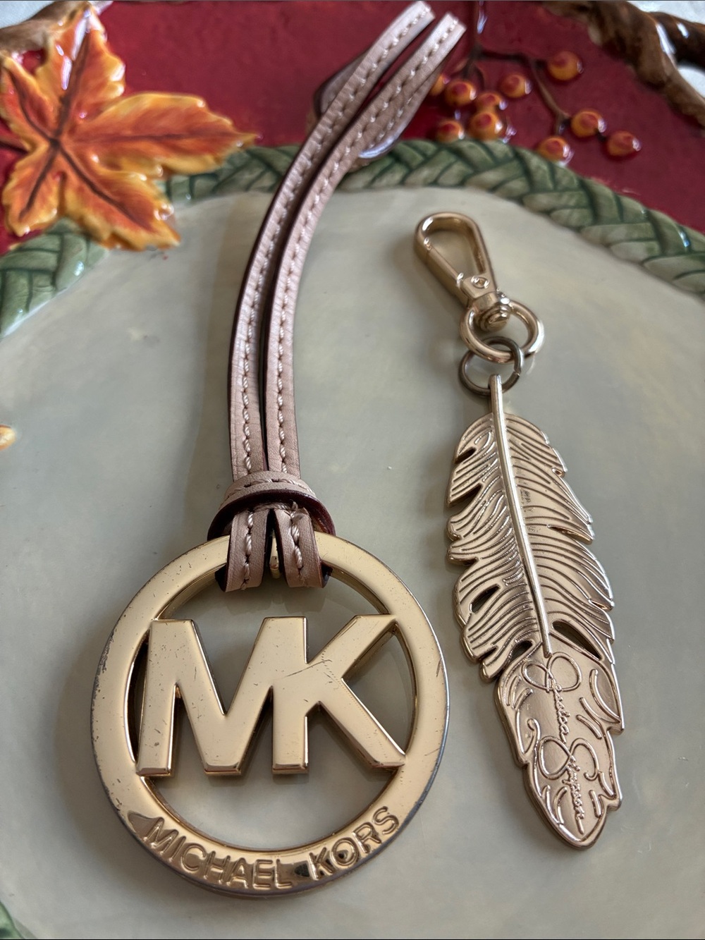 Michael Kors & Jessica Simpson Golden Keychain Or Bag Charm